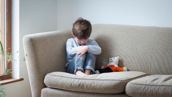 Çocuk Korkuları Normal mi? Karanlık ve Yalnızlık Korkusunu Anlamak