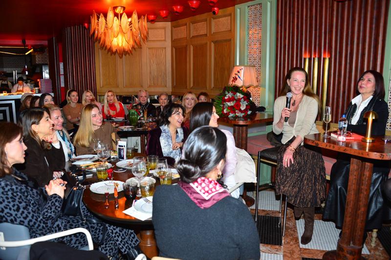 Sevgililer Günü'nde Emirgan'da Nermin Bezmen Buluşması