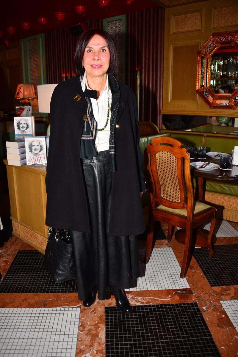 Sevgililer Günü'nde Emirgan'da Nermin Bezmen Buluşması