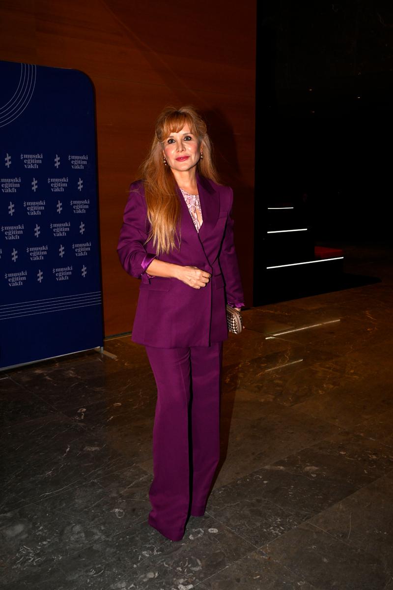 “Taş Plaklardaki Unutulmuş Şarkılar” Zorlu PSM'de Yeniden Sahnede