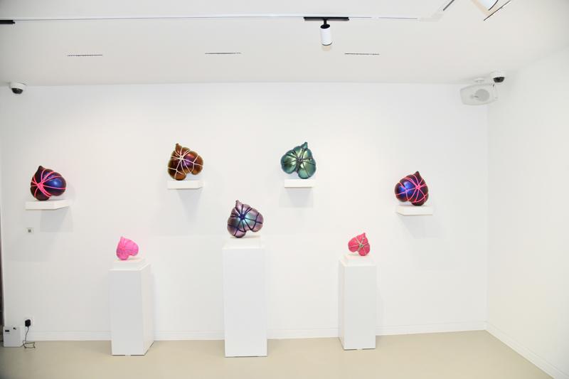 Ruzy Gallery'de “Yüzey/Surface” Sergisi Sanatseverlerle Buluştu