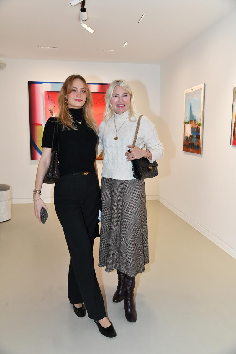 Ruzy Gallery'de “Yüzey/Surface” Sergisi Sanatseverlerle Buluştu