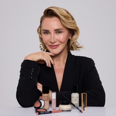 Aslı Gümüşel'den Global Adım