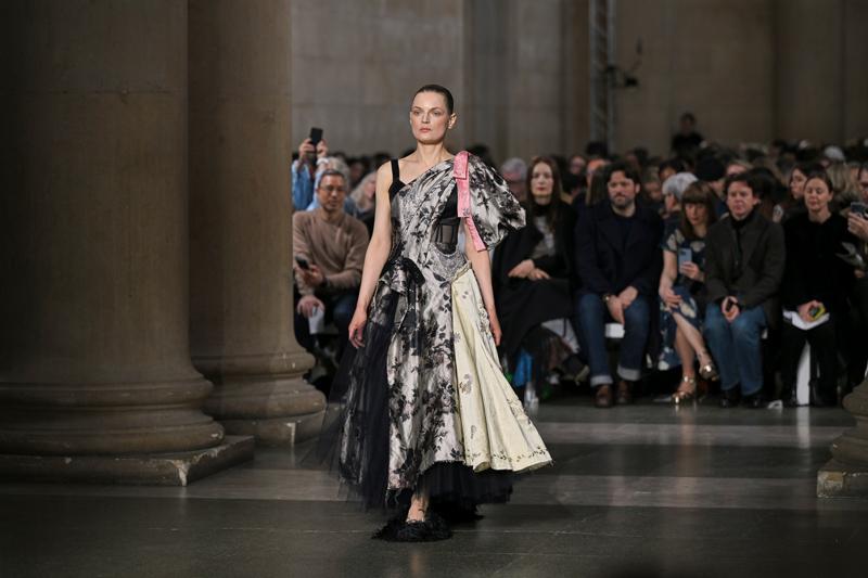 Erdem'in Yirmi Yıllık İmzası