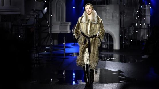 Burberry ve Daniel Lee ile Londra Sokakları