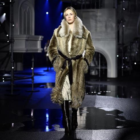 Burberry ve Daniel Lee ile Londra Sokakları