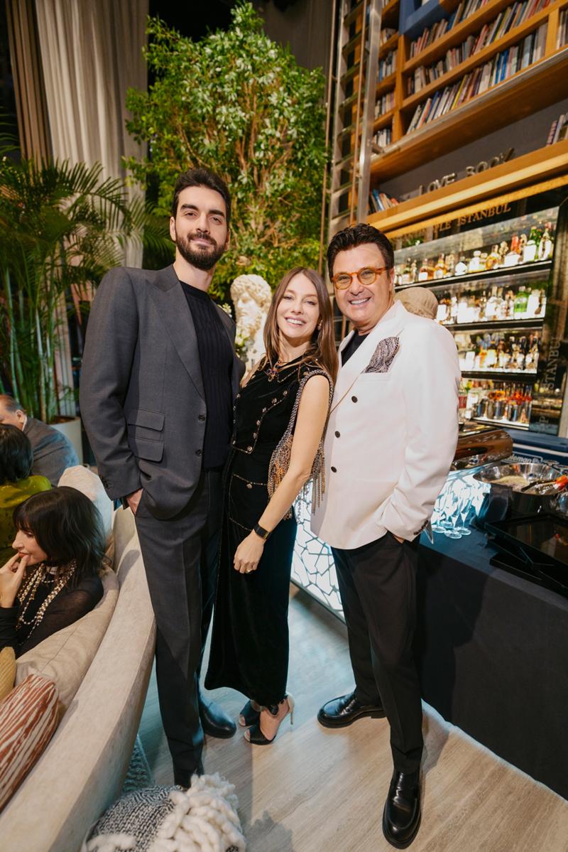 Sanatla Çevrili Kutlama