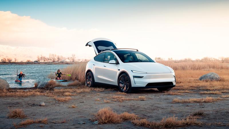 Yeni Nesil Otomobiller: Hangisi Gerçekten Mantıklı, Elektrik mi, Hibrit mi?