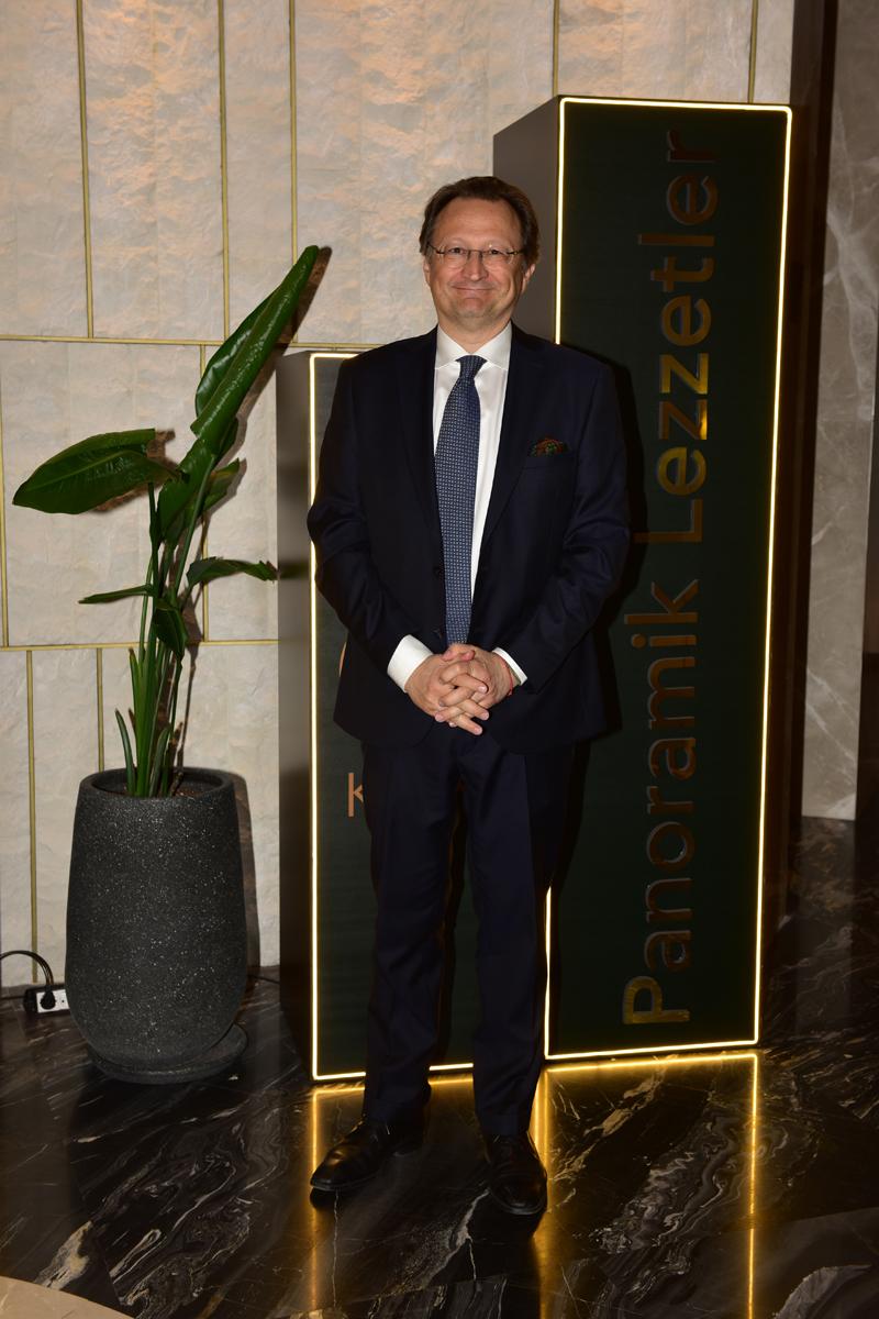 Kenize Mourad'dan İstanbul'a Veda