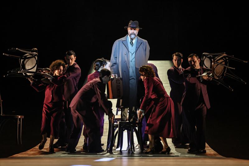 Arthur Miller Klasiğine Güçlü Yorum