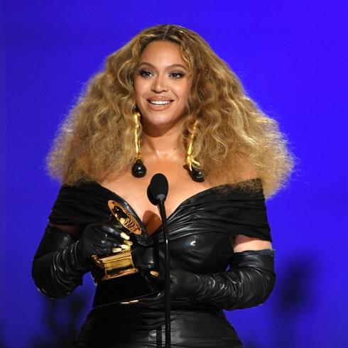 Saç Dökülmesini Azaltan Duş Rutini