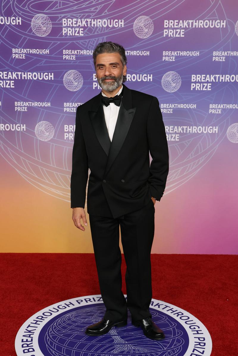 2026 Breakthrough Ödülleri: En İyi Kırmızı Halı Görünümleri