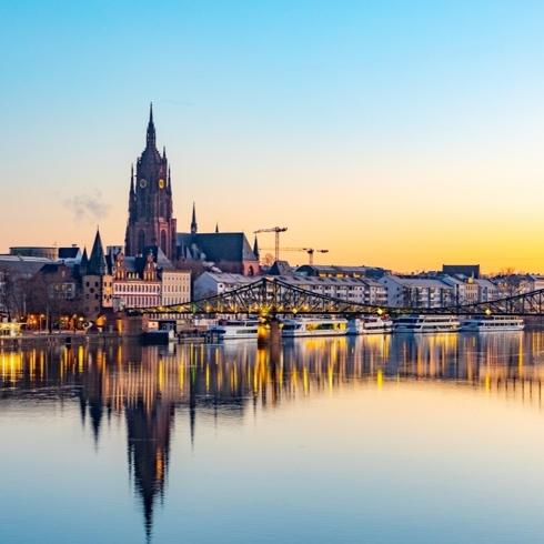 Frankfurt'a Yeniden Bakın: 2026'nın Dünya Tasarım Başkenti Neden Gündemde?