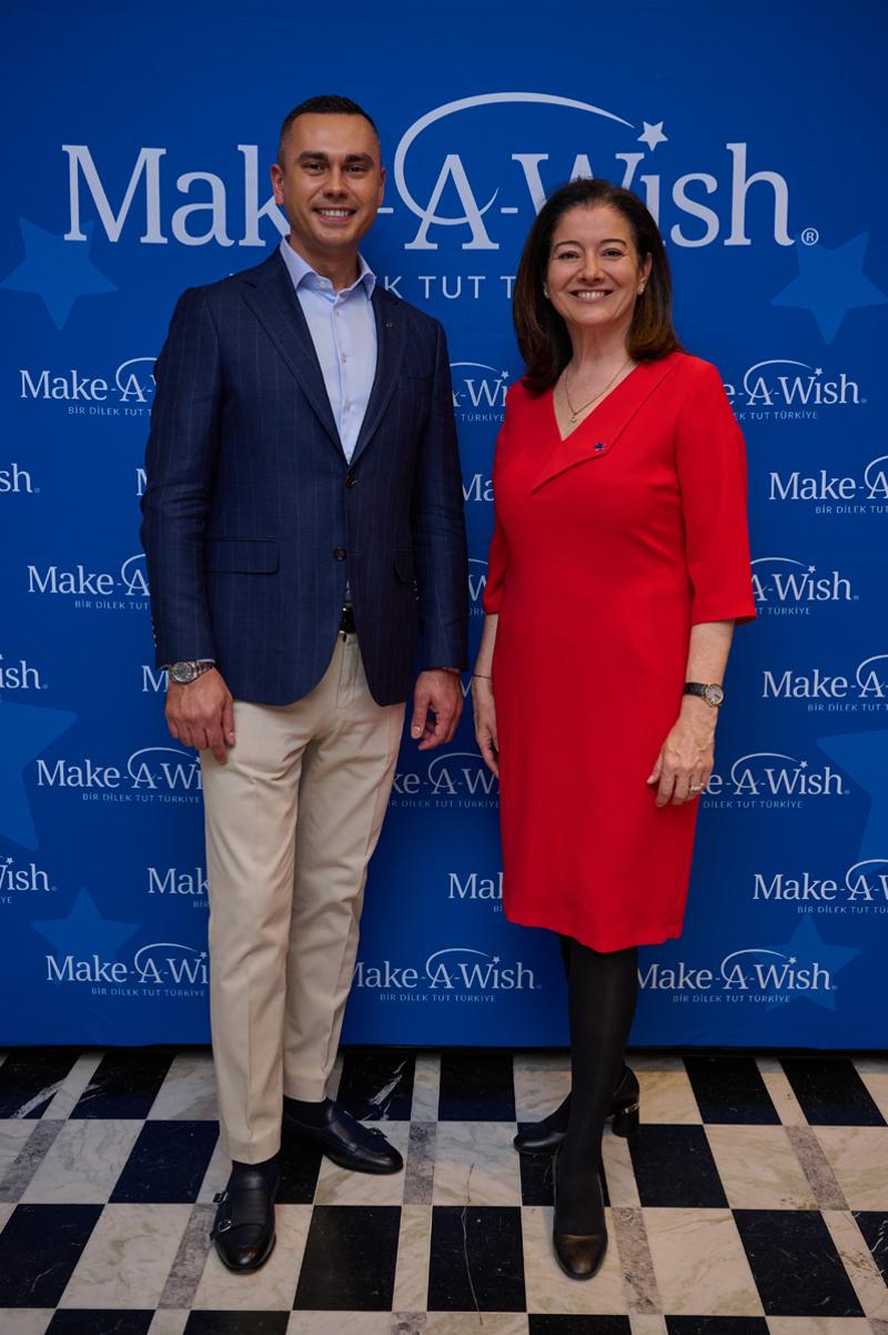 Make-A-Wish'le Renklenen Hayaller