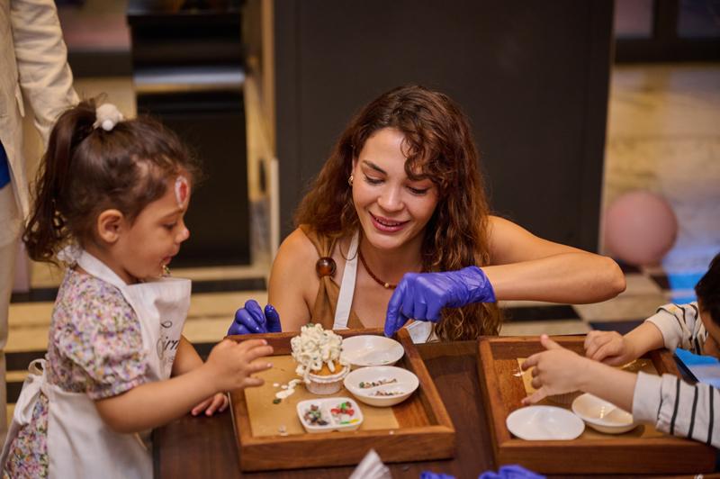 Make-A-Wish'le Renklenen Hayaller