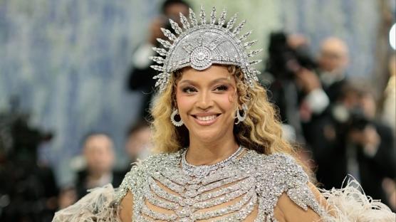 2026 Met Gala: En İyi Kırmızı Halı Görünümleri