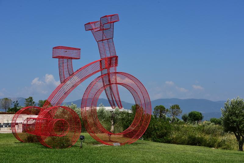 ALEM X Anda Barut Collection: Art Escape
