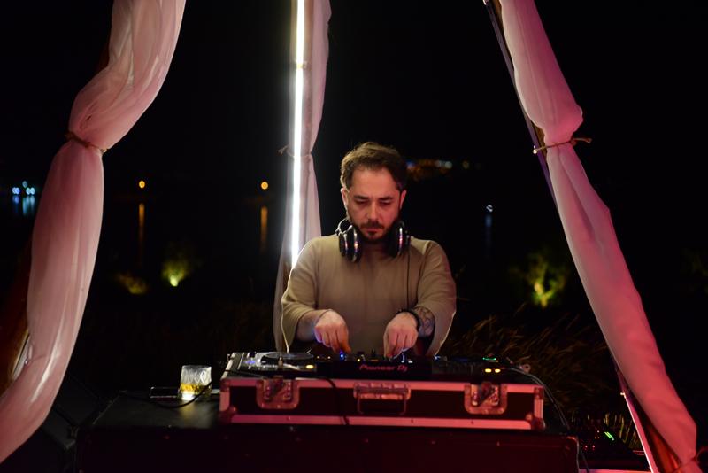ALEM X Anda Barut Collection: Art Escape
