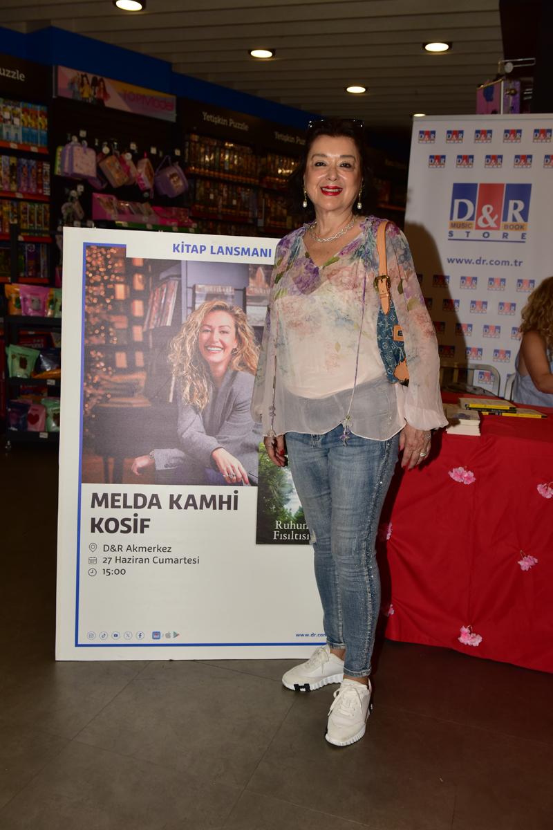 Edebiyat ve Sanat Dünyasından Melda Kamhi Kosif'e Destek