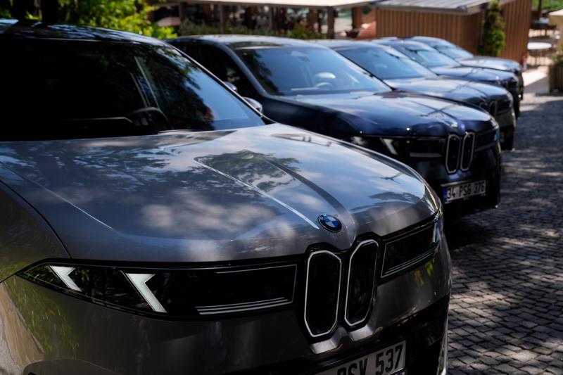 Yeni BMW iX3 ile Geleceği Deneyimlemek