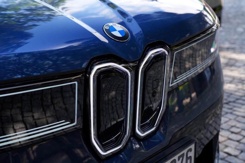 Yeni BMW iX3 ile Geleceği Deneyimlemek