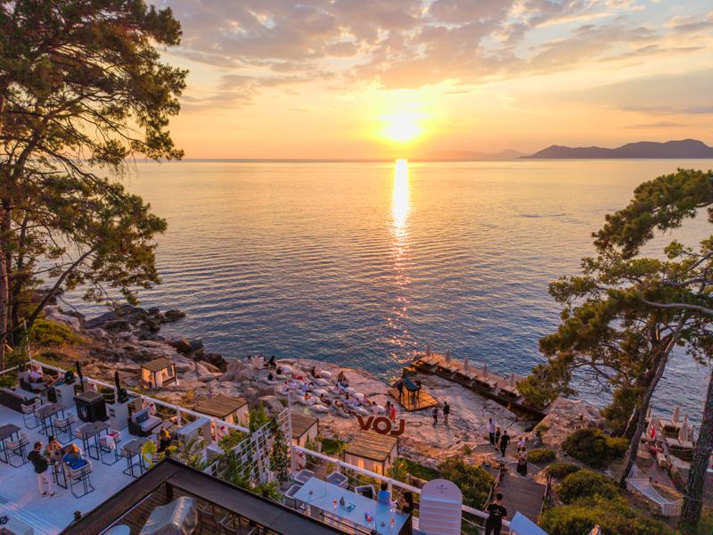 Maserati ile Akdeniz'de Bir Hafta Sonu