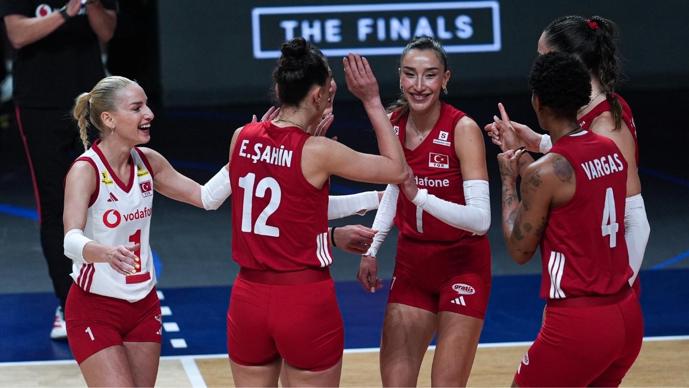 Filenin Sultanları VNL Şampiyonu: Türkiye-Brezilya Maçının Sonucu 3-1