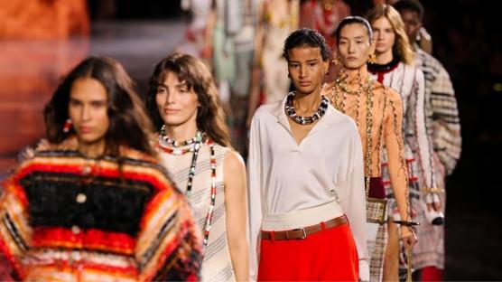 Paris Moda Haftası Takvimi: Moda Dünyasının Gözü Bu Sezon Hangi Defilelerde Olacak?
