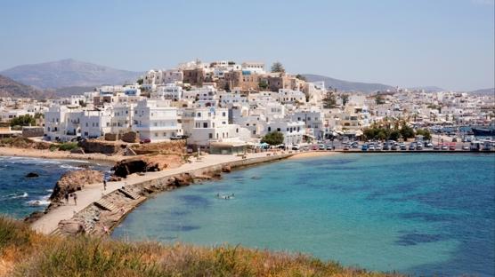 Naxos Adası Gezi Rehberi 2026: Gezilecek Yerler, Plajlar ve Oteller