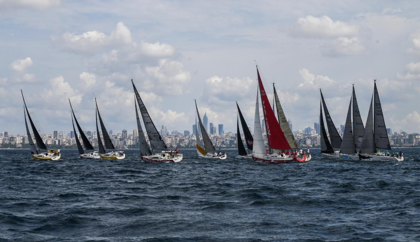 Kadınların Yelken Yarışı 11'inci Kez İstanbul'da