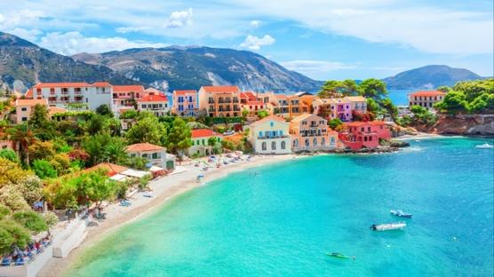Kefalonya Adası Gezi Rehberi 2026: Gezilecek Yerler, Plajlar ve Oteller