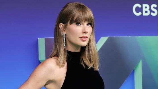Taylor Swift'in 2026 MTV VMA Kırmızı Halı Stili