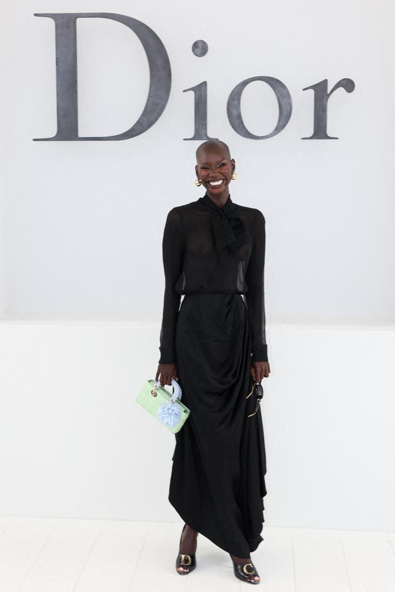 Dior 2027 İlkbahar/Yaz Defilesinde Yıldızlar Geçidi