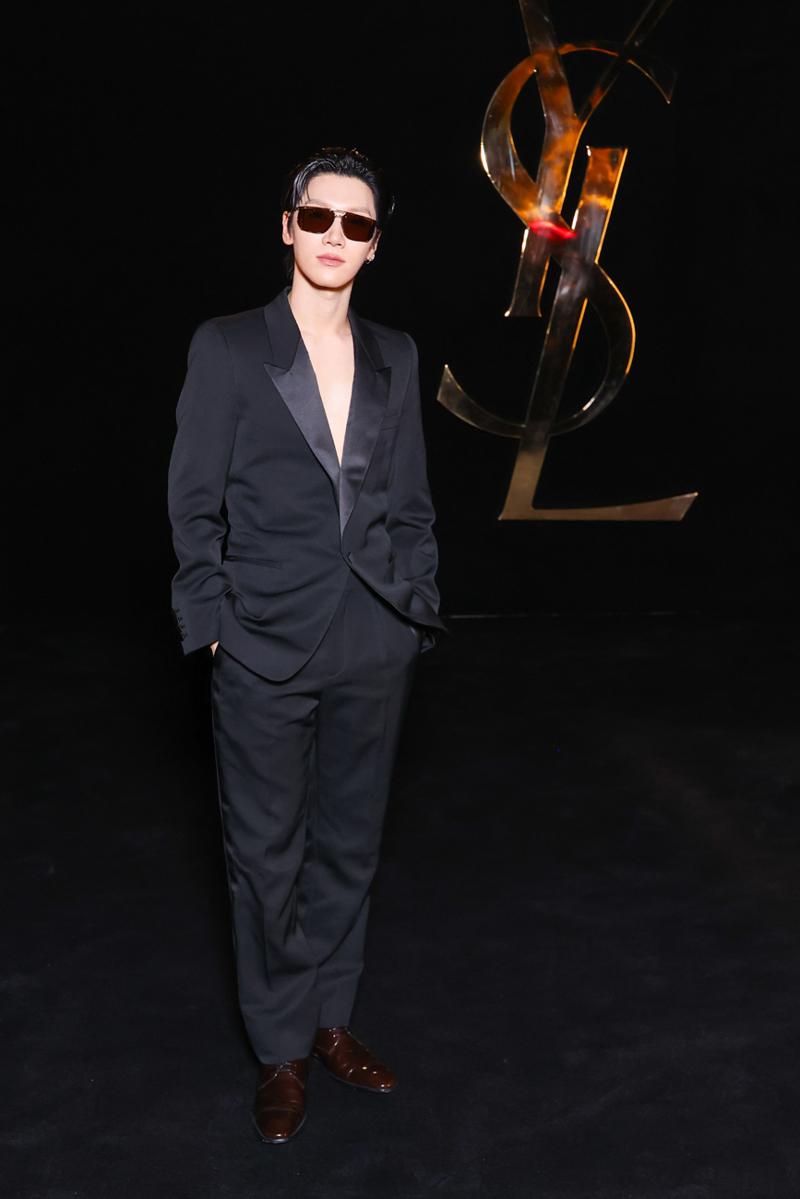 Saint Laurent Defilesinde Ön Sıra Görünümleri