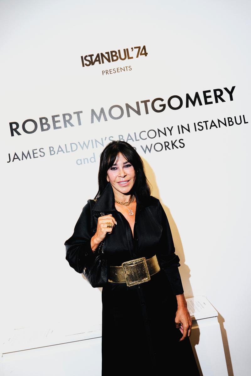 ISTANBUL'74 Robert Montgomery'nin Yeni Sergisine Ev Sahipliği Yapıyor