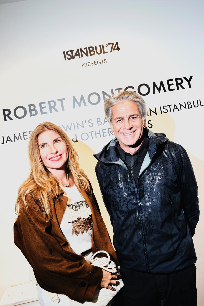 ISTANBUL'74 Robert Montgomery'nin Yeni Sergisine Ev Sahipliği Yapıyor