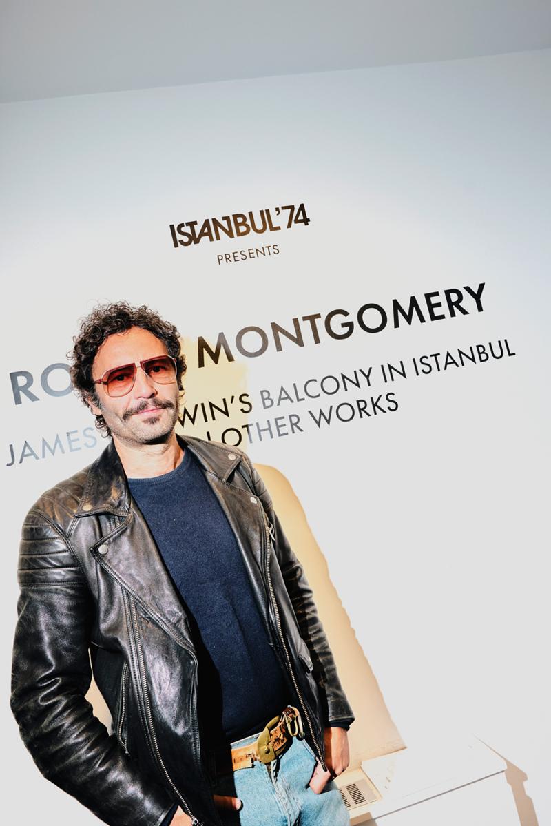 ISTANBUL'74 Robert Montgomery'nin Yeni Sergisine Ev Sahipliği Yapıyor