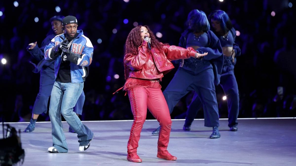 Super Bowl 2027 Halftime Show: Kim Sahne Alacak, Ne Zaman Açıklanacak?