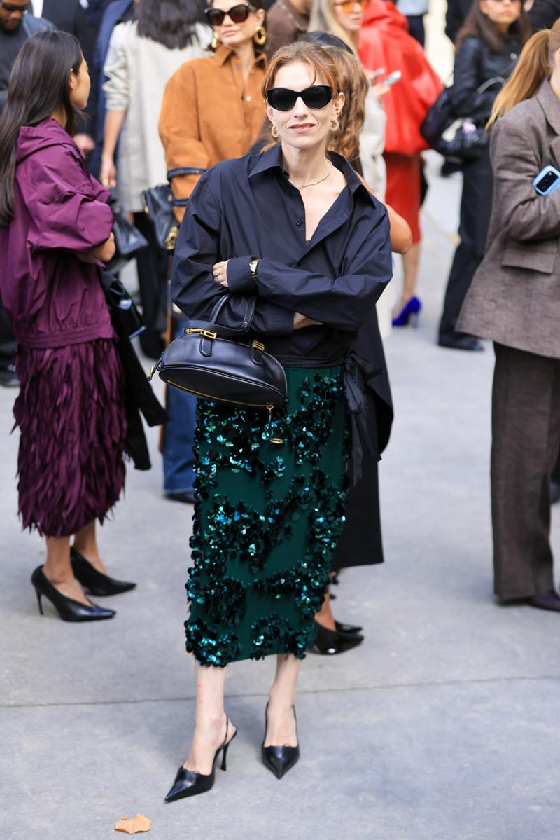 Balenciaga 2027 İlkbahar/Yaz Defilesinde Ünlülerin Stil Buluşması