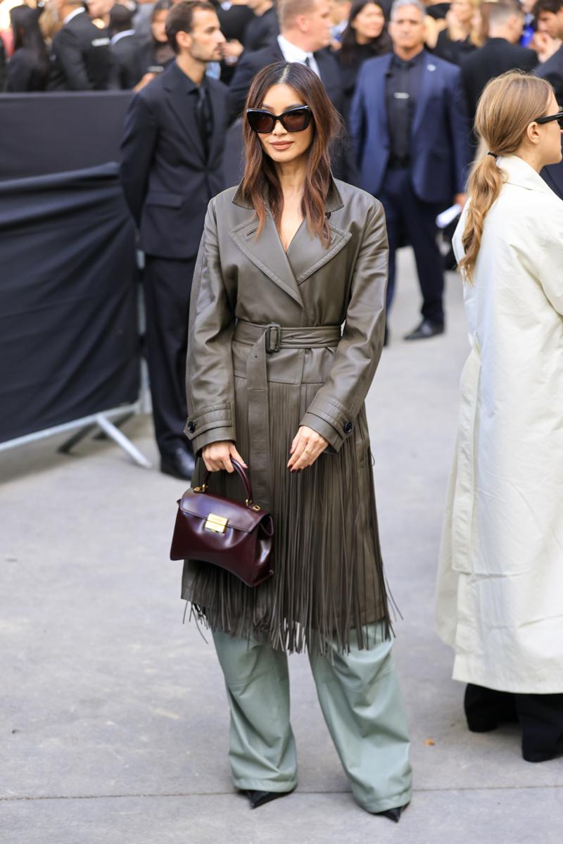 Balenciaga 2027 İlkbahar/Yaz Defilesinde Ünlülerin Stil Buluşması