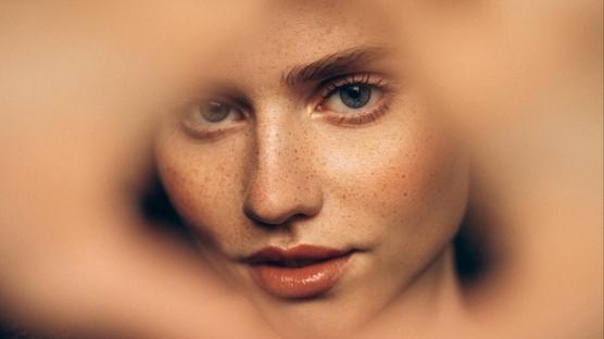 Blurred Lips Trendi: Dudaklarda Yumuşak Geçişler