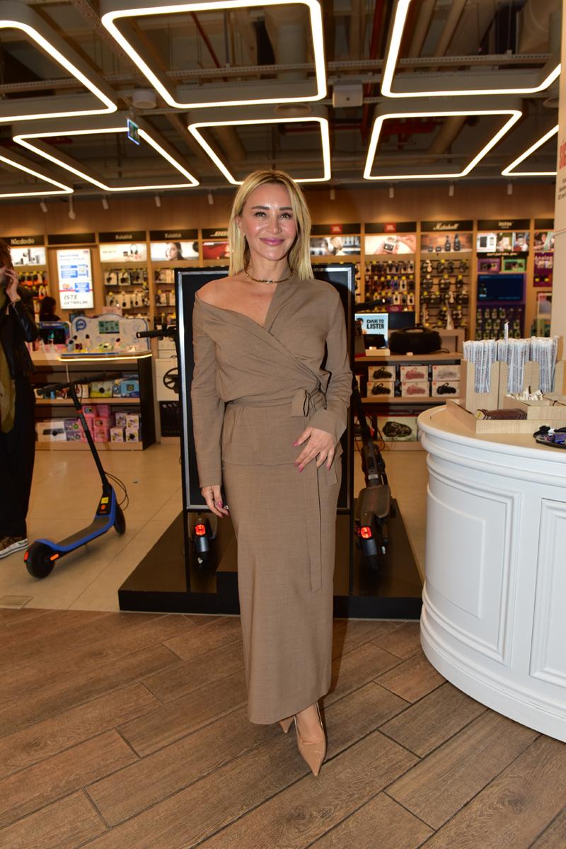 Aslı Gümüşel'in “Ne Gerek Vardı?” Kitabı Okurlarla Buluştu