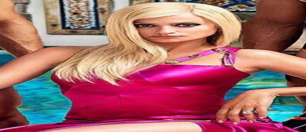 DONATELLA  VERSACE'DEN İLK GÖRSEL