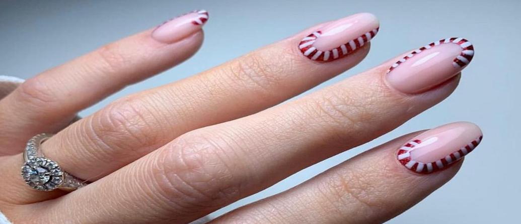 'Nail Art' Önerileri: Simli Tırnaklar