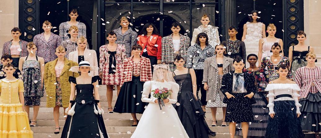 Paris Haute Couture Moda Haftası'ndan Öne Çıkan Görünümler