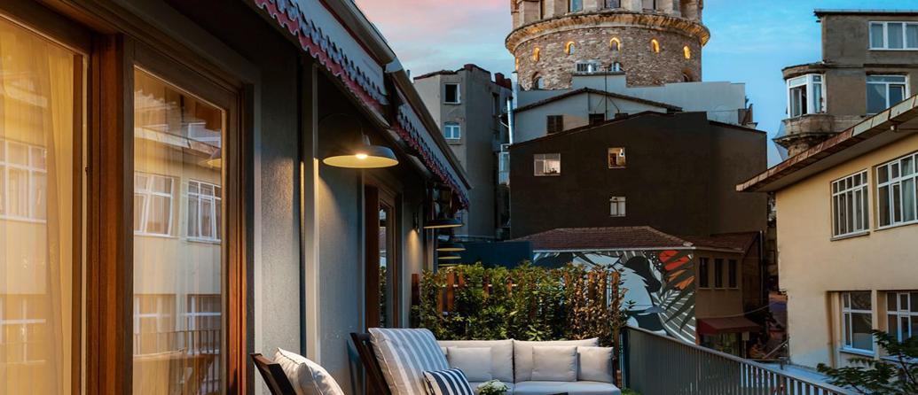 Galata'nın Tarihi Durağı: Ecole St. Pierre Hotel