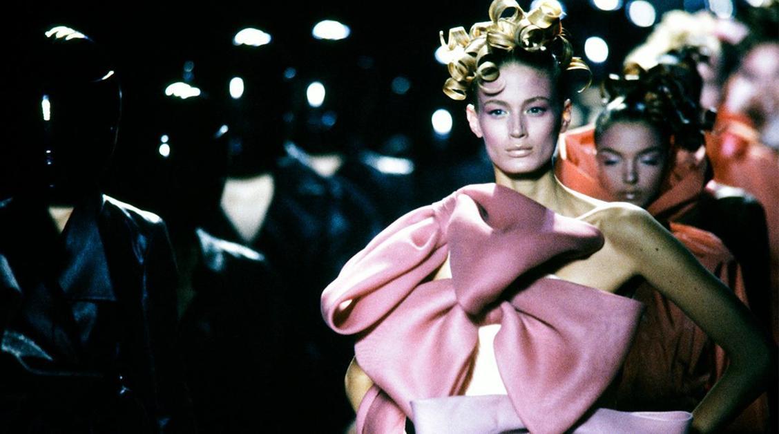 Versay Düşleri: Modada Rococo Dönemi