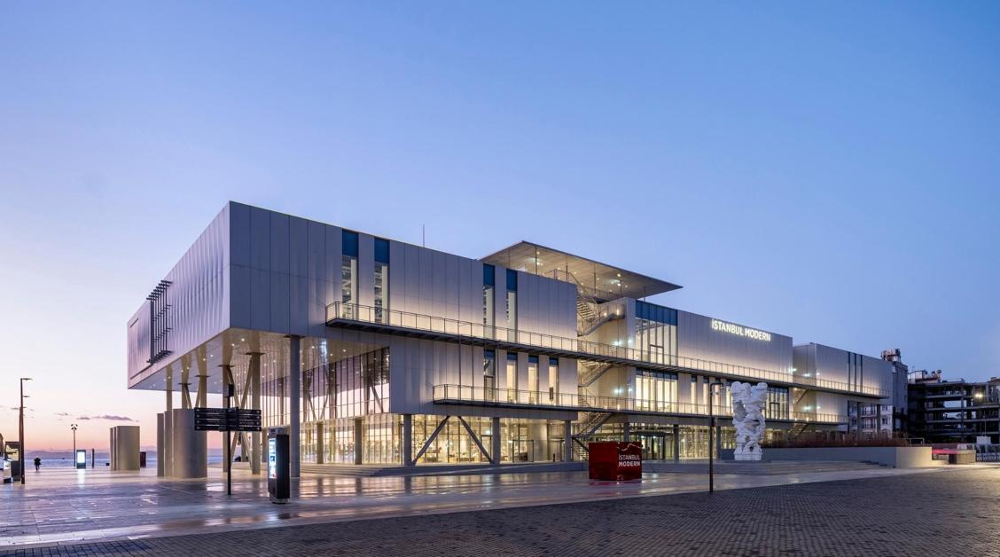 Gala Modern 2025: Kuşaklar Arası Sanat