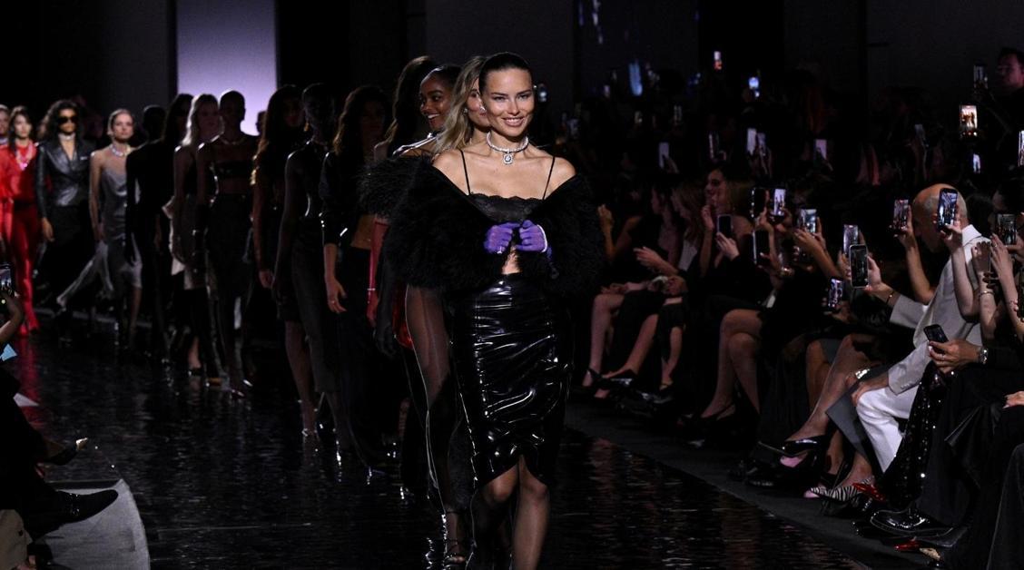 Adriana Lima ve Irina Shayk Messika İçin Podyumda