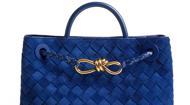 "It Bag" Hikayesinde Renk Etkisi: Bottega Veneta'dan Royal Blue İmzası